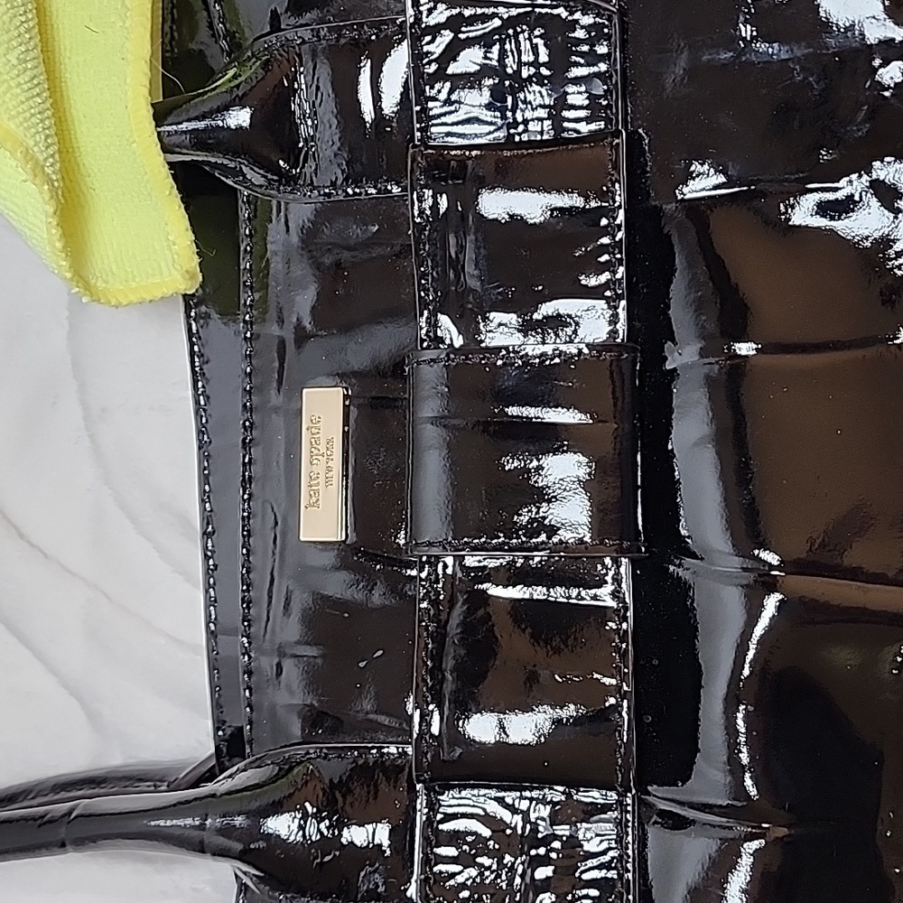 Kate Spade New York Elana Knightsbridge Patent Leather Shoulder Bag - Picture 4 of 12